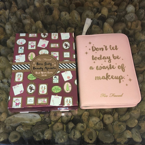 Too Faced Boss Lady Beauty Agenda 2018 Eyeshadow - Picture 2 of 8